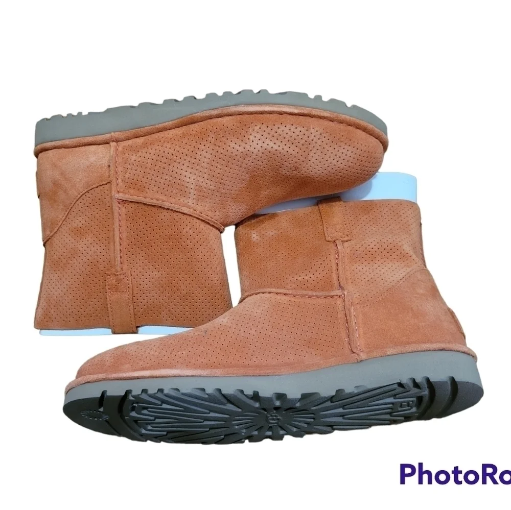Classic Unlined‎ Ugg
